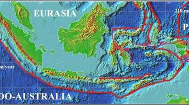 bule-kaget-lihat-langsung-pulau-berlapis-emas-di-ri-dikira-fiksi_971ccbf.jpg