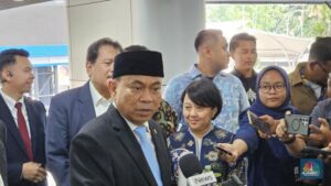 dilantik-jadi-menkop-budi-arie-target-rampungkan-revisi-uu-koperasi_ee7da09.jpg