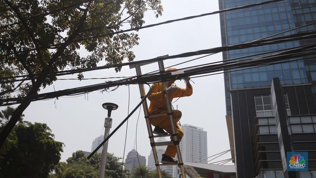 janji-bos-infrastruktur-internet-semua-kabel-pindah-ke-bawah-tanah_f3b11d0.jpg