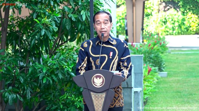 jokowi-bangga-kinerja-perbankan-syariah-bisa-salip-bank-konvensional_a876570.jpg