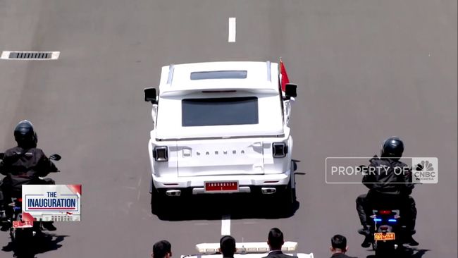 video-presiden-prabowo-naik-mobil-maung-ke-istana-negara_515925d.jpg