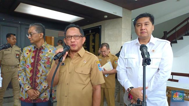 3-menteri-prabowo-sepakat-hapus-bphtb-pbg-buat-rumah-masyarakat-miskin_8a49ad7.jpg