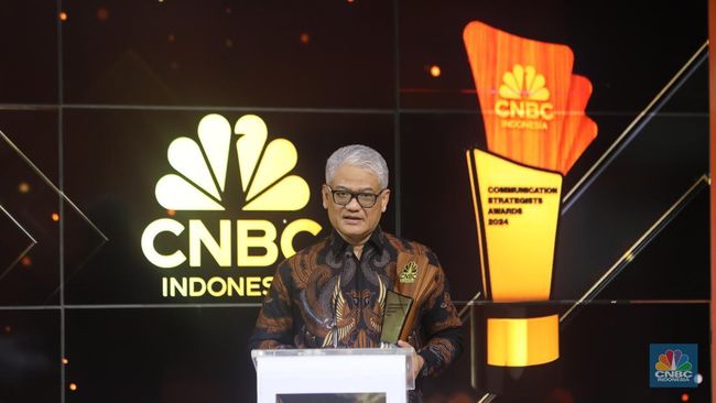 bakti-komdigi-raih-communication-strategist-awards-cnbc-indonesia_068c57d.jpg