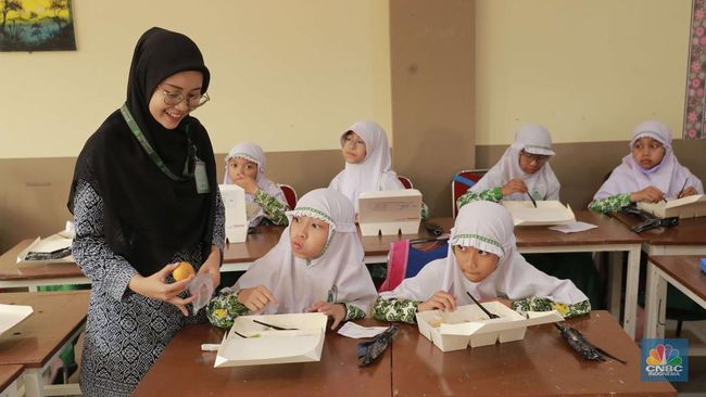 catat-begini-sistem-pembagian-makan-bergizi-gratis-pada-anak-sekolah_979f781.jpg