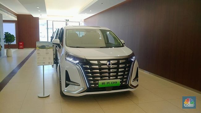 denza-mobil-premium-baru-dari-byd-tak-cuma-soal-kendaraan-mewah_2f1ab5e.jpg