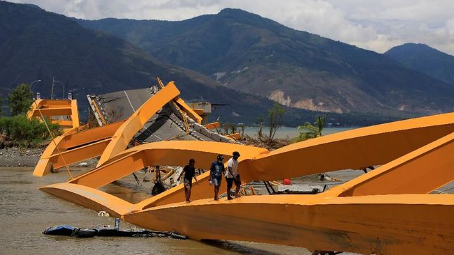 gempa-hingga-siber-ojk-ungkap-5-kesenjangan-proteksi-warga-ri_66f5761.jpg