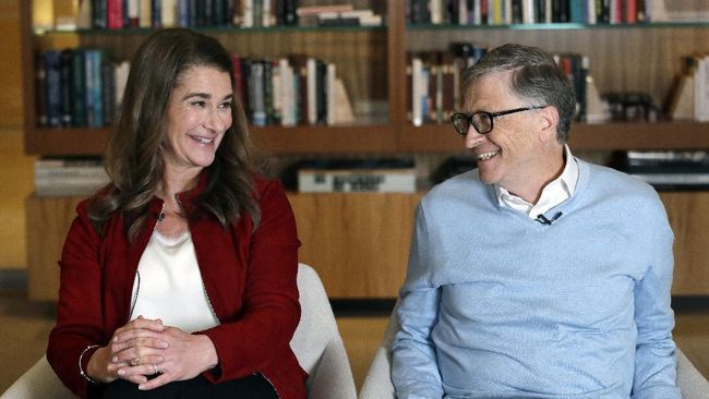 janda-bill-gates-punya-pacar-baru-ternyata-mantan-pegawai-microsoft_129cba9.jpg