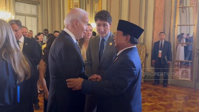 momen-keakraban-prabowo-dengan-para-pemimpin-dunia-di-forum-apec_256728a.jpg