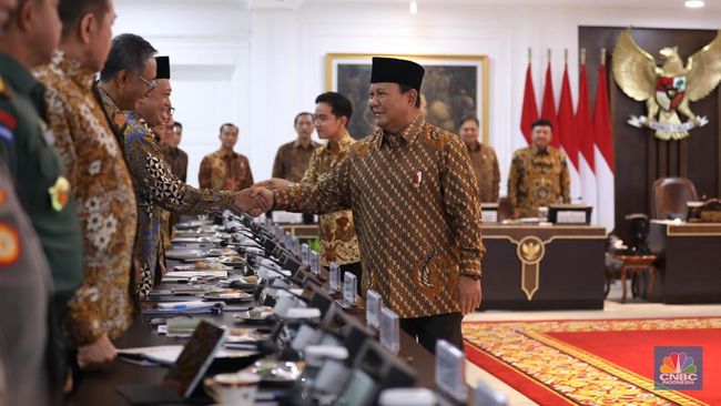 prabowo-jawab-komentar-miring-soal-kabinet-gemuk_8e987df.jpg