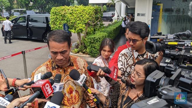 prabowo-mau-hapus-utang-petani-di-bank-mentan-buka-suara-bilang-gini_be5c8df.jpg