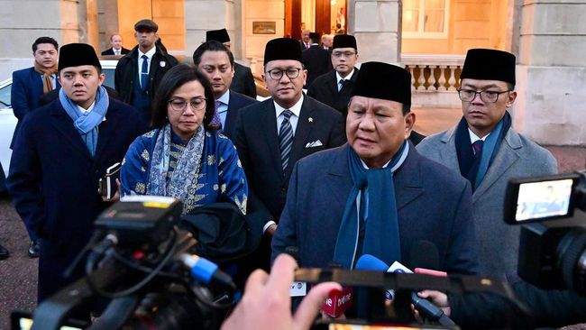 prabowo-tersenyum-dapat-komitmen-investasi-migas-rp-111-t-di-london_7fa3487.jpg