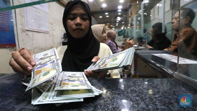 rupiah-bangkit-usai-pemilu-as-dolar-turun-ke-rp-15-730_a872170.jpg