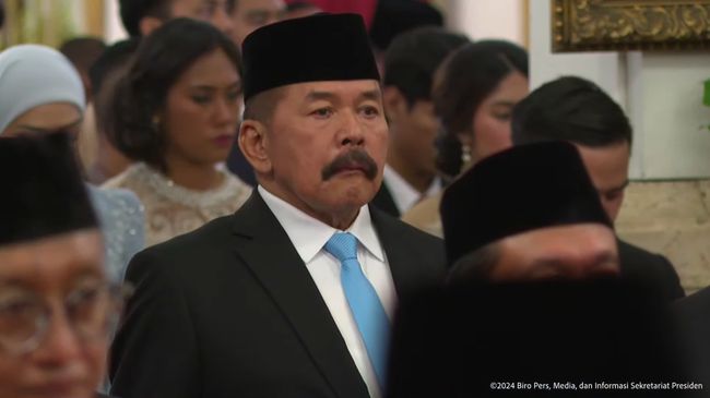 sah-prabowo-angkat-sanitiar-burhanuddin-sebagai-jaksa-agung-2024-2029_6a8807d.jpg