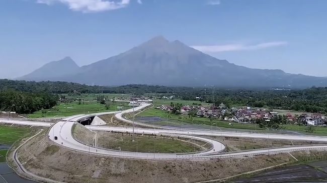 tak-laku-laku-dilelang-proyek-tol-terpanjang-di-ri-akhirnya-dipecah_598b03b.jpg