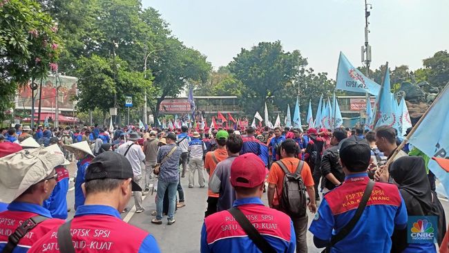 ternyata-ini-ketakutan-bos-buruh-sampai-turun-pimpin-demo-uu-ciptaker_b3f7157.jpg