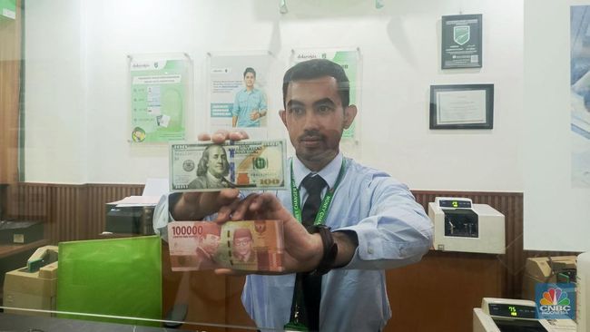 trump-selangkah-lagi-menang-pilpres-as-dolar-menguat-ke-rp-15-825_d41cbc0.jpg