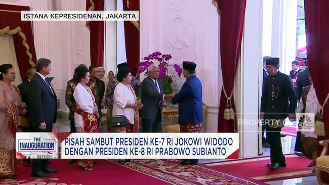 video-momen-prabowo-tiba-di-istana-disambut-jokowi-hingga-keluarga_497022c.jpg