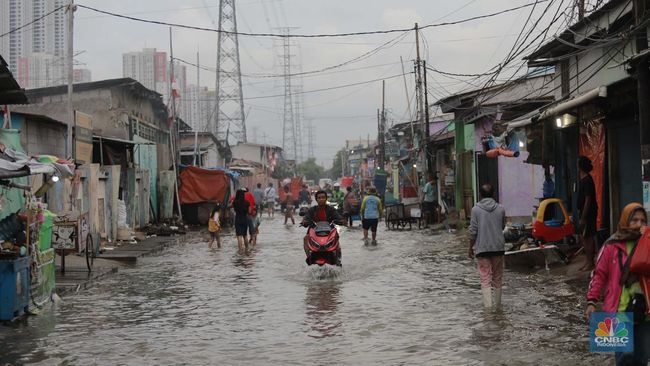 apa-itu-banjir-rob-ini-penyebab-dampak-dan-cara-mengatasinya_2ed335e.jpg