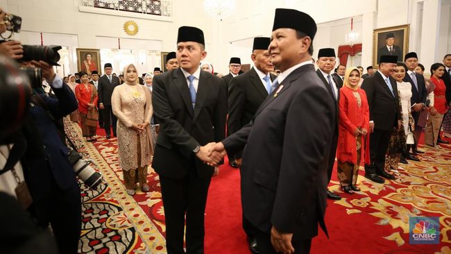 bukan-sakit-setkab-ungkap-alasan-prabowo-batal-bertemu-pm-malaysia_7722921.jpg