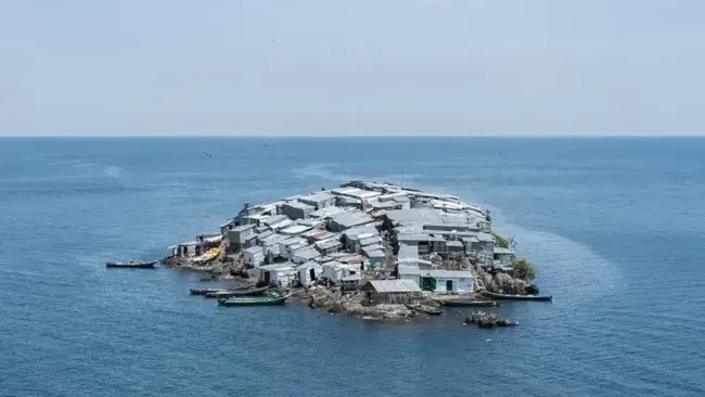 cerita-pulau-migingo-pulau-terpadat-di-dunia-ada-bar-rumah-bordil_0f39b3d.jpg