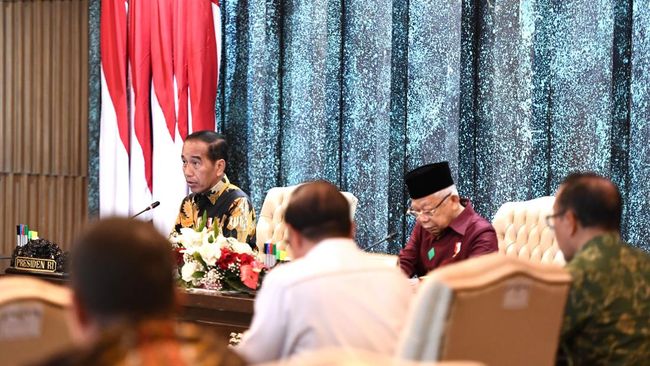 dua-hari-jelang-pelantikan-prabowo-jokowi-kumpulkan-menteri-di-istana_24fad76.jpg