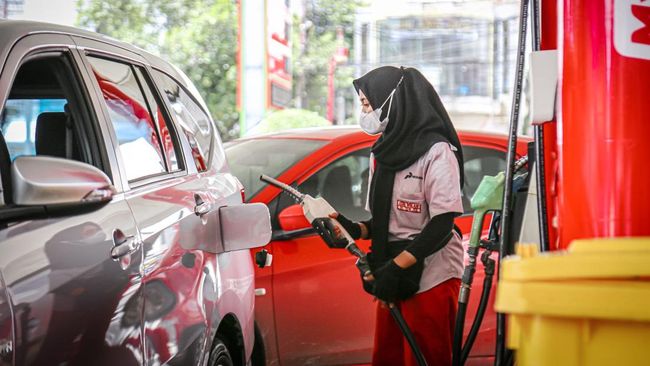 harga-asli-bbm-pertalite-bukan-rp10-ribu-per-liter-ternyata-segini_51da0f0.jpg