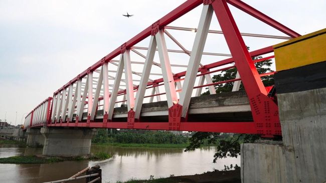 menteri-pu-dody-hanggodo-tinjau-jembatan-jongbiru_40d0037.jpg