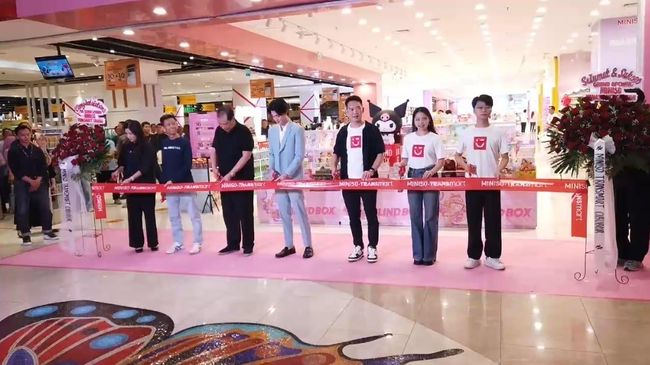 miniso-pink-resmi-masuk-transmart-cibubur-cek-promo-menariknya_8ee3a7f.jpg