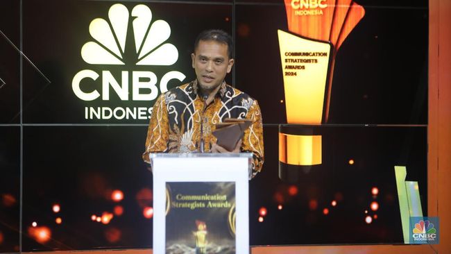 pln-raih-communication-strategist-awards-cnbc-indonesia_123e3c3.jpg