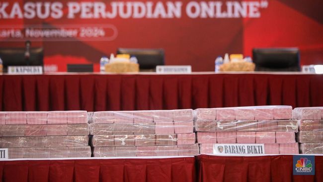 raup-rp-284-miliar-bandar-judi-online-china-ini-ditangkap-di-batam_7b85dbf.jpg