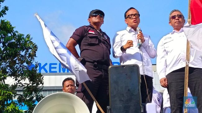 wamenaker-respons-tuntutan-demo-buruh-sebut-prabowo-janjikan-ini_f3c7358.jpg