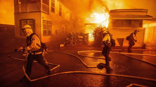 daftar-selebriti-yang-rumahnya-hangus-terbakar-di-la-california_5b84b79.jpg