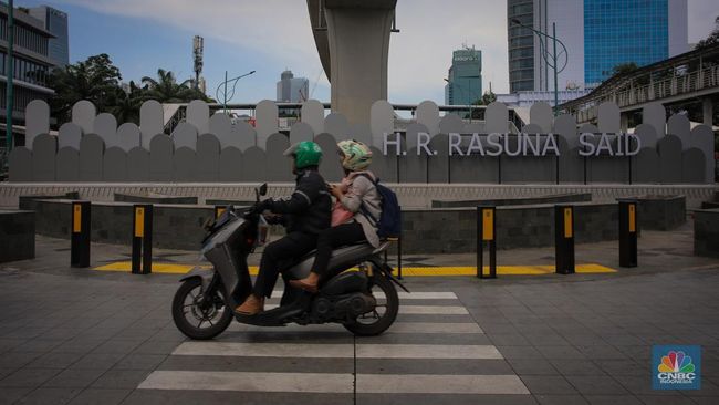 ini-penampakan-wajah-baru-trotoar-jalan-rasuna-said-usai-revitalisasi_c401e3d.jpg