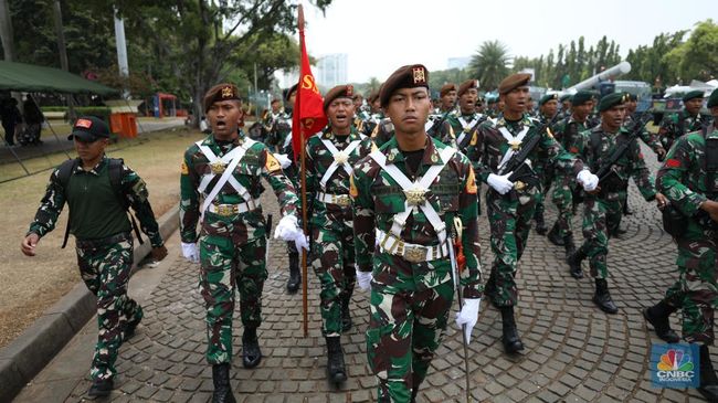 menang-undian-rp-50-miliar-ini-sosok-prajurit-tni-jadi-miliarder-ri_9bb6f7a.jpg