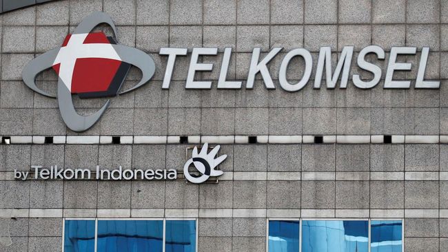 opsel-di-ri-tinggal-3-telkomsel-siapkan-gebrakan-di-2025_99eb72f.jpg