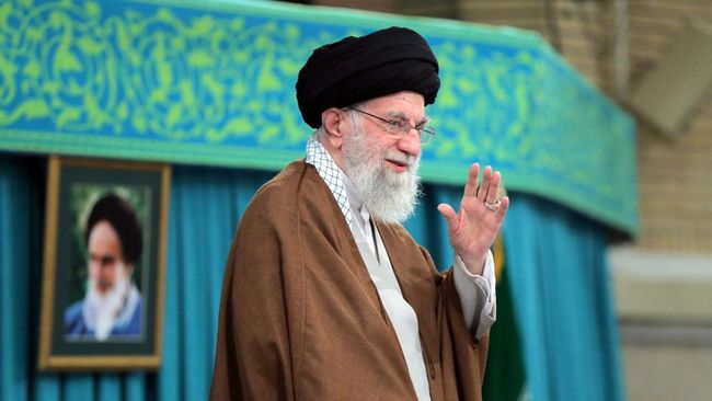 pemimpin-tertinggi-iran-ali-khamenei-akhirnya-buka-suara-soal-suriah_5352424.jpg