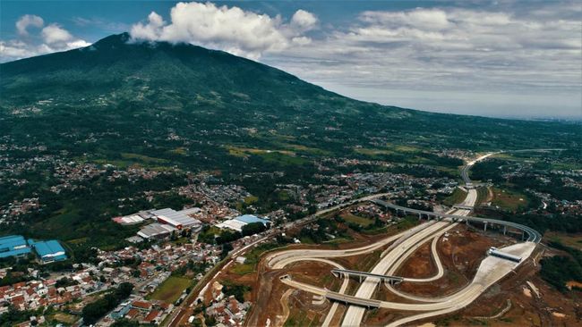 proyek-tol-terpanjang-di-ri-akhirnya-dipecah-tahun-depan-dilelang_7bb28df.jpg