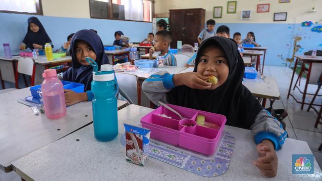 ramai-wacana-sekolah-libur-sebulan-di-ramadhan-2025-ini-penjelasannya_ef50334.jpg