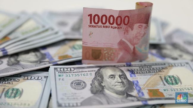 rupiah-anjlok-200-perak-dalam-sehari-dolar-kini-di-level-rp16-300_5cc9ba2.jpg