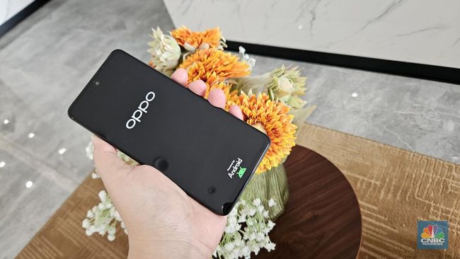 samsung-vivo-xiaomi-ditendang-ini-dia-raja-hp-di-ri_4122508.jpg