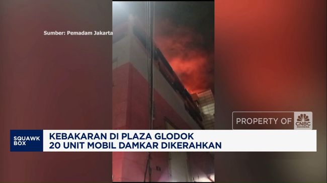 video-kebakaran-di-plaza-glodok-20-unit-mobil-damkar-dikerahkan_216e8ae.jpg