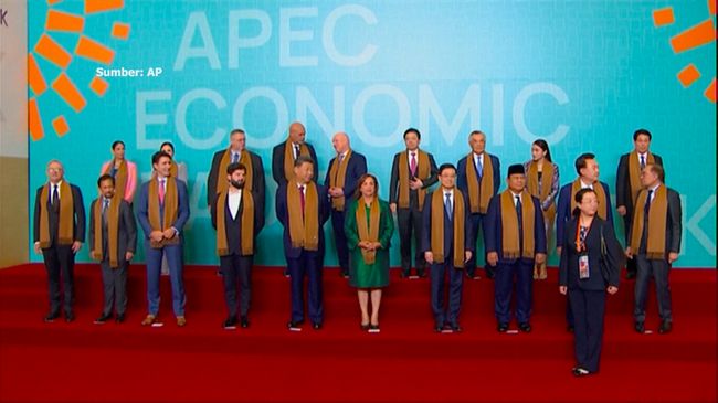 video-momen-prabowo-foto-bersama-pemimpin-dunia-di-forum-apec-2024_bbb2eca.jpg