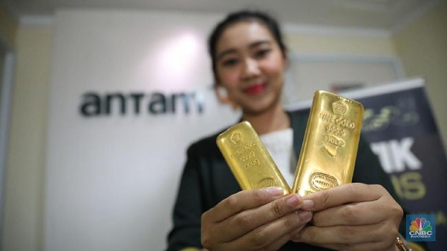 harga-emas-antam-hari-ini-naik-rp-8-000-kembali-ke-level-tertinggi_80b25f6.jpg