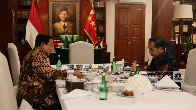 jokowi-kunjungi-prabowo-ke-kertanegara-kunjungan-balasan-dan-kangen_510c012.jpg