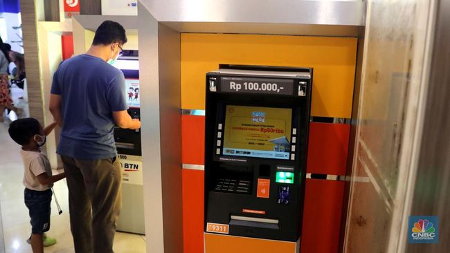 kartu-atm-tertelan-jangan-panik-begini-cara-mengurusnya_3bf5d55.jpg