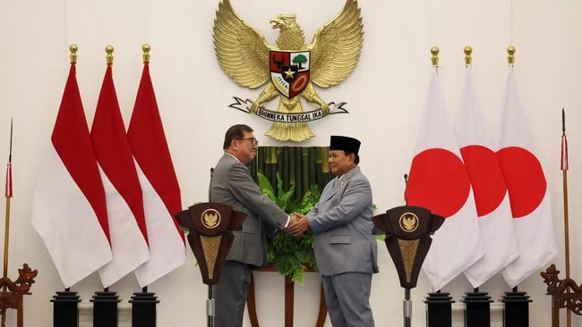 momen-hangat-prabowo-terima-kunjungan-pm-jepang-ishiba-di-istana-bogor_6cd4b8a.jpg