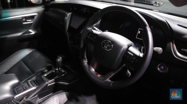 toyota-juara-ini-merek-mobil-bongsor-terlaris-2024-harga-terbaru-2025_5c6c69f.jpg