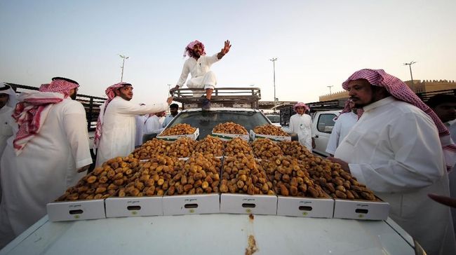 5-kurma-termahal-di-dunia-ada-yang-tembus-rp500-ribu-per-kilo_ff6d8f2.jpg