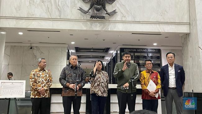 ara-beberkan-keinginan-prabowo-soal-program-3-juta-rumah_7226104.jpg