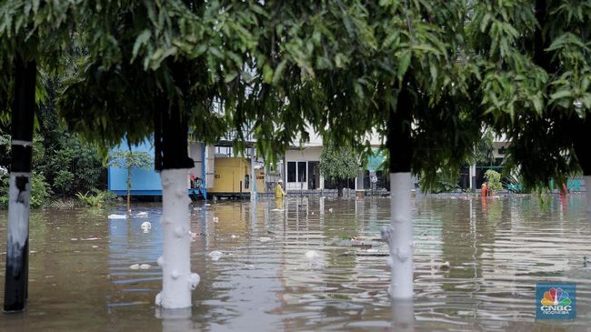 banjir-rendam-wilayah-bekasi-ketinggian-sampai-3-meter_4bfde84.jpg